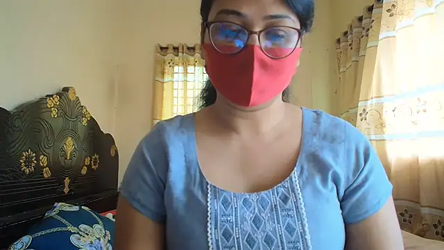 Snapshot of Elena_cruz5 chatting on 07.21.26 Elena cruz5 online show from 07.21.26