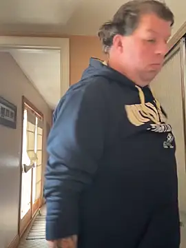 Stephanie1984 online show from 11.20.25