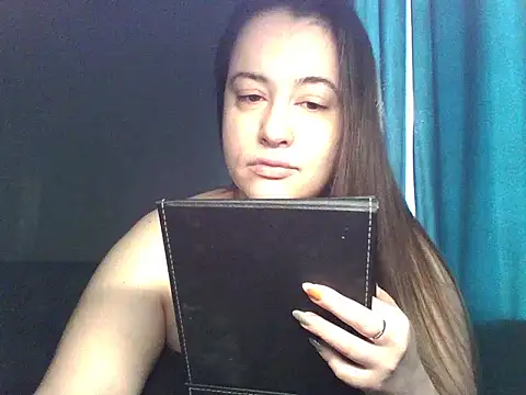 Snapshot of karina160000 chatting on 03.15.26 karina160000 online show from 03.15.26