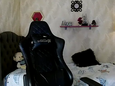 bull cam online show from 11.04.25