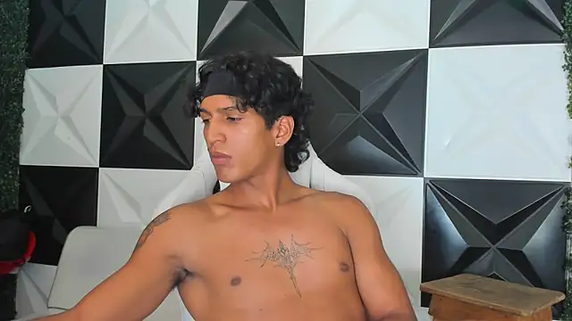 bull cam online show from 11.18.25