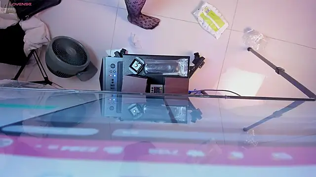 Mia Valentine  online show from 11.25.25