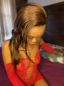 Snapshot of sexyAzania chatting on 11.01.25 sexyAzania online show from 11.01.25