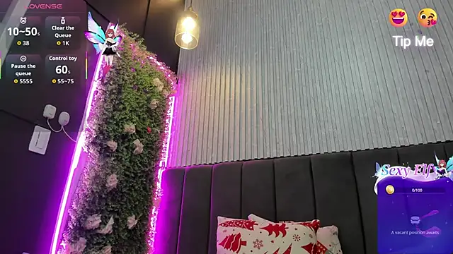 Skarlett hot  online show from 12.15.25