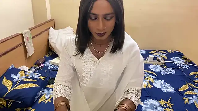 LuvLayla online show from 03.17.26