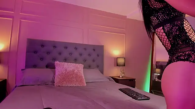 ALICESANDOVAL online show from 09.25.25