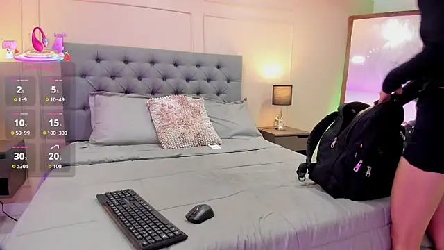 ALICESANDOVAL online show from 10.02.25