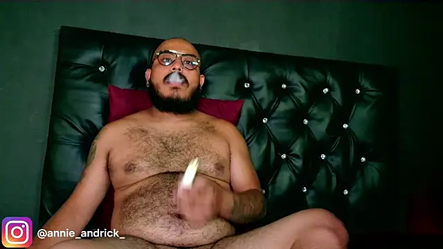  leda swan  online show from 12.19.25