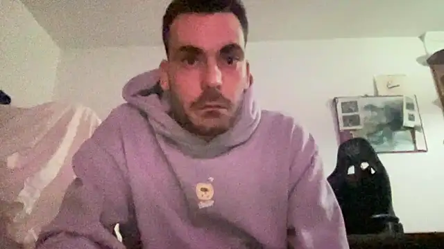 Snapshot of lionsavaje chatting on 03.18.26 lionsavaje online show from 03.18.26