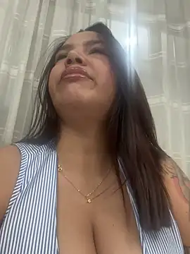 Snapshot of Kamila_Summers chatting on 03.30.26 Kamila Summers online show from 03.30.26