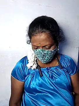 Snapshot of umashreetamil chatting on 11.07.25 umashreetamil online show from 11.07.25