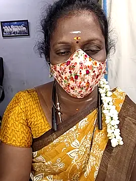 Snapshot of umashreetamil chatting on 11.20.25 umashreetamil online show from 11.20.25