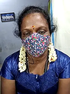 Snapshot of umashreetamil chatting on 11.24.25 umashreetamil online show from 11.24.25