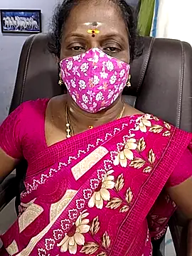 Snapshot of umashreetamil chatting on 11.29.25 umashreetamil online show from 11.29.25