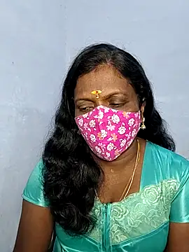 Snapshot of umashreetamil chatting on 12.05.25 umashreetamil online show from 12.05.25