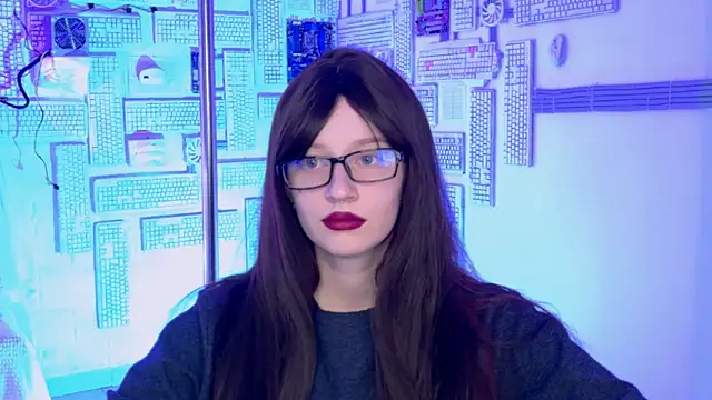 Snapshot of AliceWelch_ chatting on 10.15.25 AliceWelch online show from 10.15.25