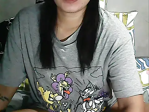 Snapshot of xxkitty27xx chatting on 09.24.25 xxkitty27xx online show from 09.24.25