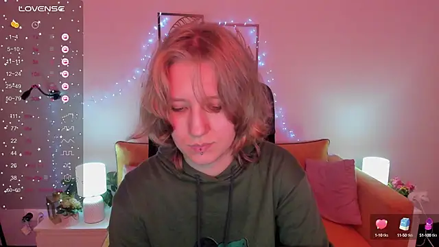 Hailey Foxy online show from 10.05.25