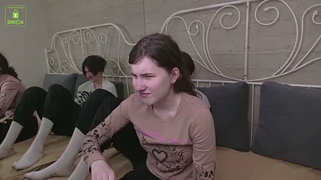 ViviaraNGendy online show from 10.11.25