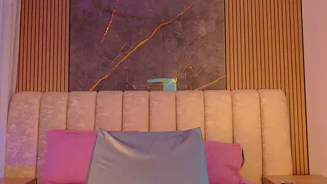 mia scot online show from 02.24.26