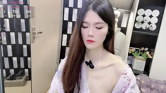 Yueyue-MM online show from 11.29.25