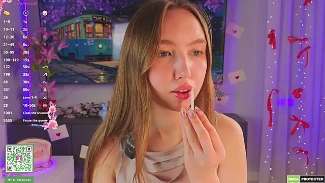 ElfredaTupy online show from 04.19.26