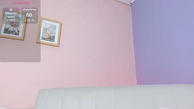 lourdes moon22 online show from 10.10.25