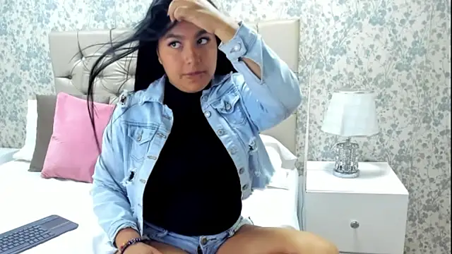 AlahiaJoness online show from 09.15.25