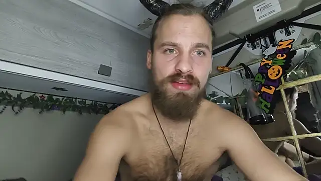 Snapshot of JuliCarl chatting on 10.30.25 JuliCarl online show from 10.30.25