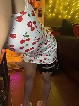 Snapshot of d3luluxx chatting on 11.15.25 d3luluxx online show from 11.15.25