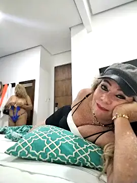  SARAI DUPONT online show from 11.28.25