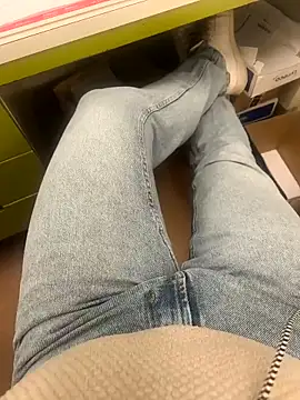 Snapshot of Normalludo0202 chatting on 03.18.26 Normalludo0202 online show from 03.18.26