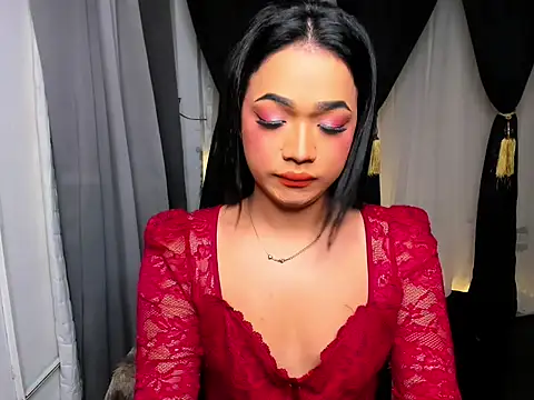 Snapshot of WenceSmith chatting on 09.17.25 WenceSmith online show from 09.17.25