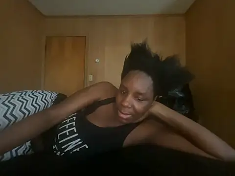 Snapshot of saltlightEmber chatting on 11.25.25 saltlightEmber online show from 11.25.25