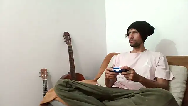Alejandro92 cali online show from 06.13.26