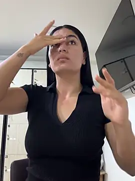 Scarlett 12 online show from 09.25.25