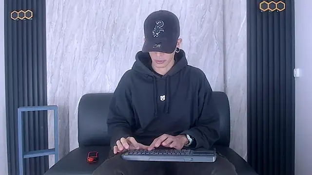 Franvill Trato online show from 10.12.25