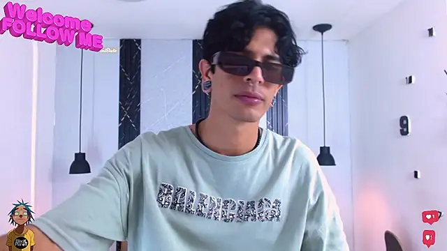 Snapshot of Franvill_Trato chatting on 12.16.25 Franvill Trato online show from 12.16.25