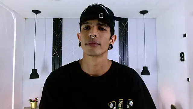 Franvill Trato online show from 02.25.26