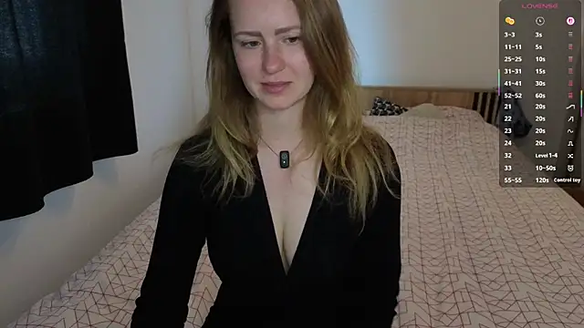 LyraHotty online show from 05.03.26