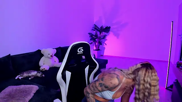 xPuka online show from 03.13.26