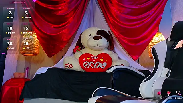 Snapshot of Thaiel_Fosteer chatting on 02.15.26 Thaiel Fosteer online show from 02.15.26