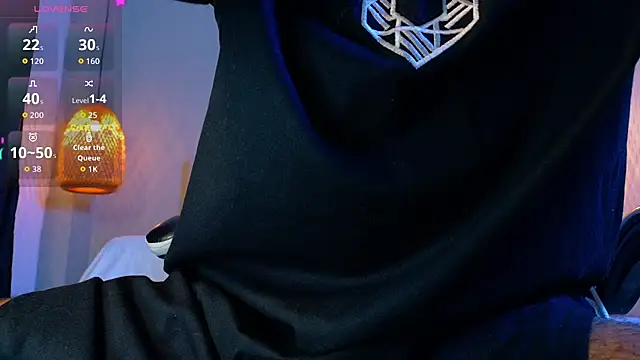 Snapshot of Thaiel_Fosteer chatting on 03.19.26 Thaiel Fosteer online show from 03.19.26