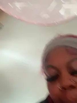 diamondunleashes online show from 04.22.26