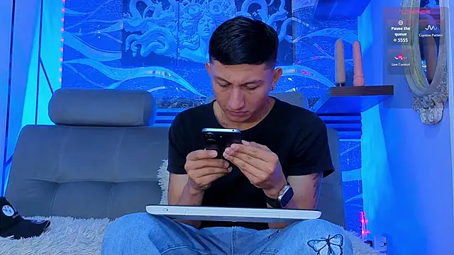 oliver mr  online show from 04.24.26