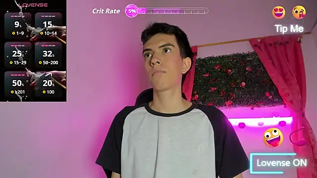 Snapshot of dylan_202520_ chatting on 10.10.25 dylan 202520 online show from 10.10.25