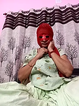 Snapshot of Gullapi chatting on 10.10.25 Gullapi online show from 10.10.25