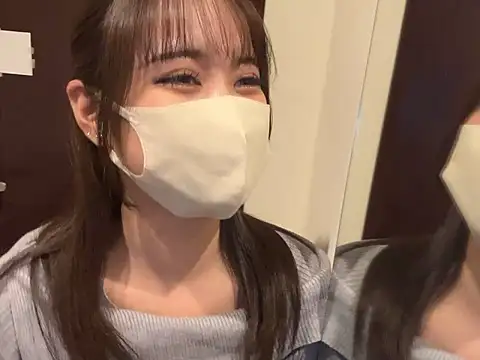 Snapshot of puripote_pupus2 chatting on 11.14.25 puripote pupus2 online show from 11.14.25