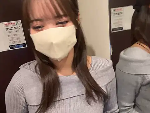 Snapshot of puripote_pupus2 chatting on 12.03.25 puripote pupus2 online show from 12.03.25