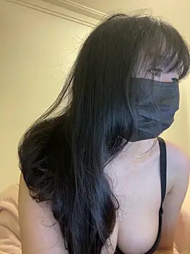 Minnie-2025 online show from 10.15.25